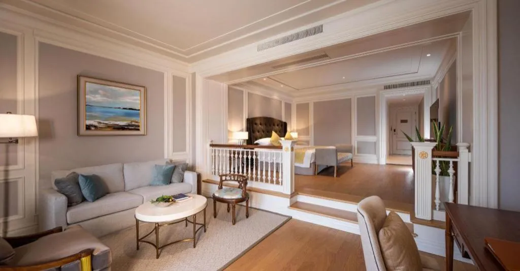 Bed in Donghai Xianhucheng Huanglong Hotel