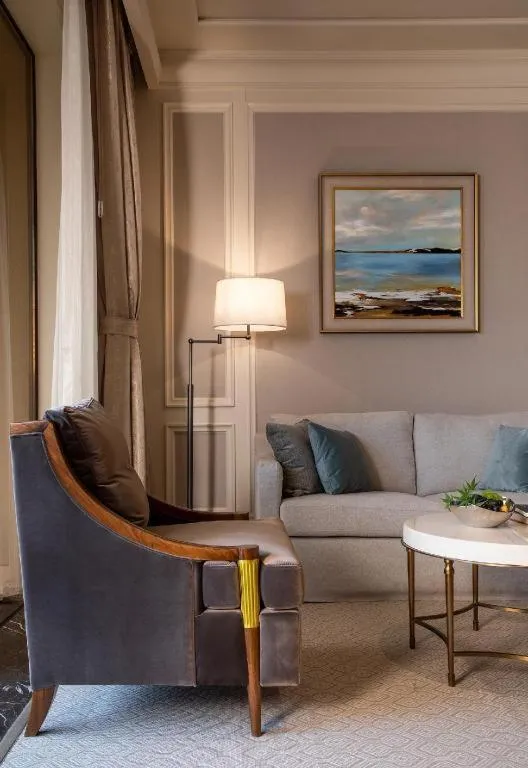 Donghai Xianhucheng Huanglong Hotel