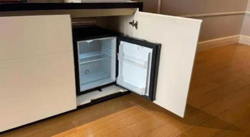 Donghai Xianhucheng Huanglong Hotel