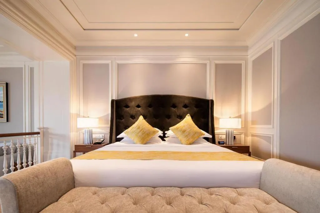 Bed in Donghai Xianhucheng Huanglong Hotel