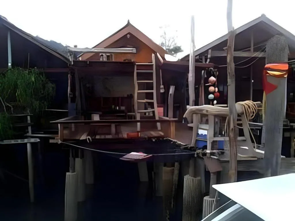 Peacock Hostel
