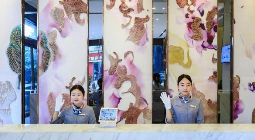 Lavande Hotels·Guangzhou Jiahe Wanggang Metro Station