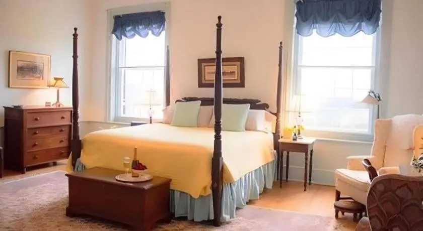 Bed in Smithfield Farm B&B