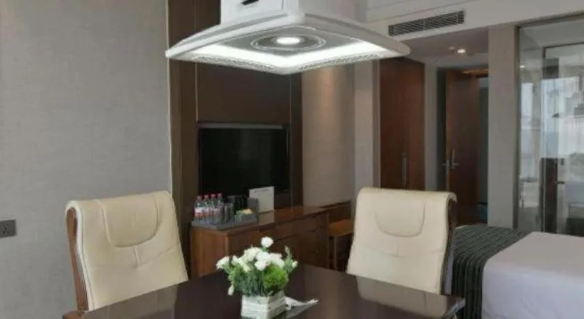 Ramada Encore by Wyndham Wuhan Caidian