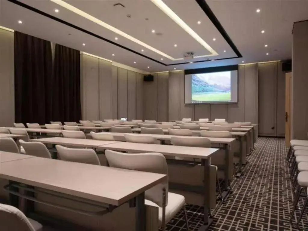 Metropolo Hotel YunNan Shangri-la Karma Dan Songzanlin Temple Metropolo Hotel YunNan Shangri-la Karma Dan Songzanlin Temple