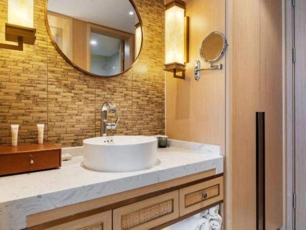 Metropolo Hotel YunNan Shangri-la Karma Dan Songzanlin Temple