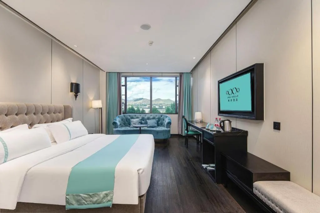 Bed in Xana Hotelle Lhasa Potala Palace Beijing Middle Road