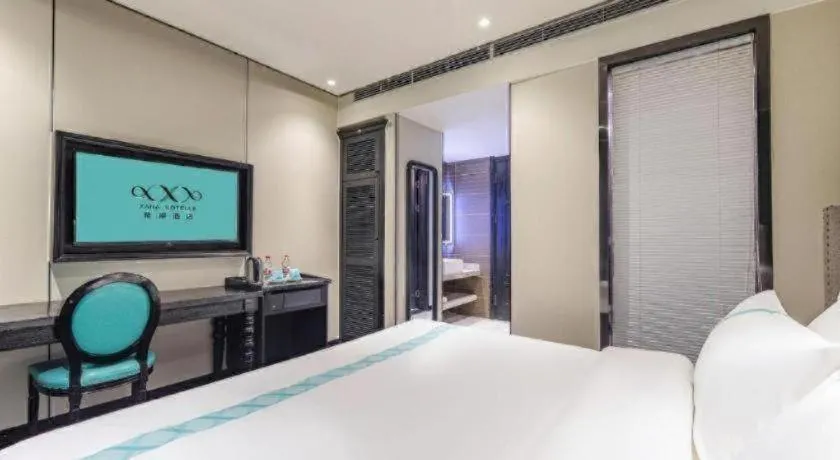 Bed in Xana Hotelle Lhasa Potala Palace Beijing Middle Road