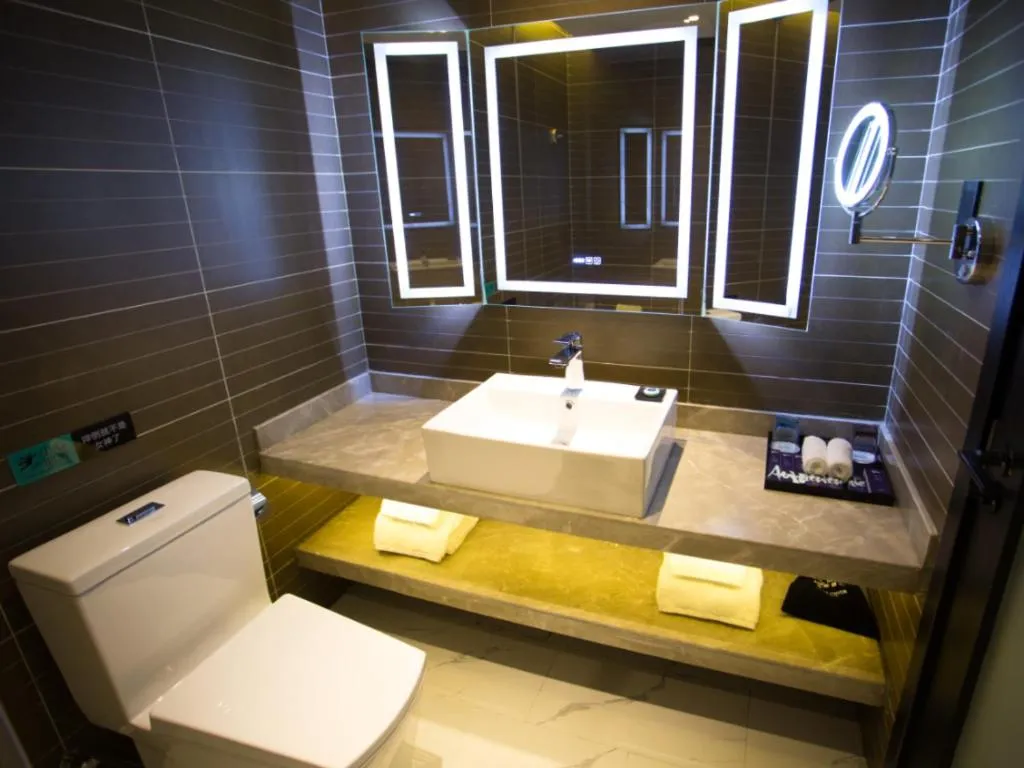 Xana Hotelle Lhasa Potala Palace Beijing Middle Road