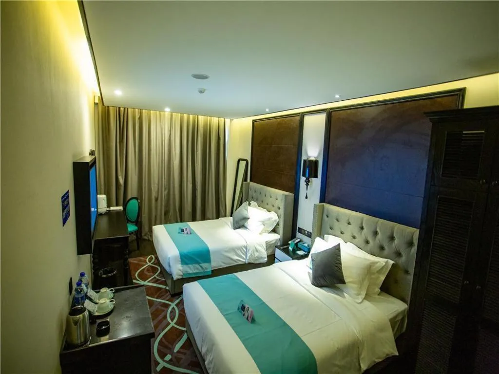 Bed in Xana Hotelle Lhasa Potala Palace Beijing Middle Road