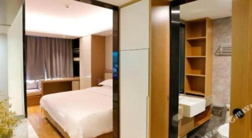 Bed in Hujialou Hot Spring Hotel