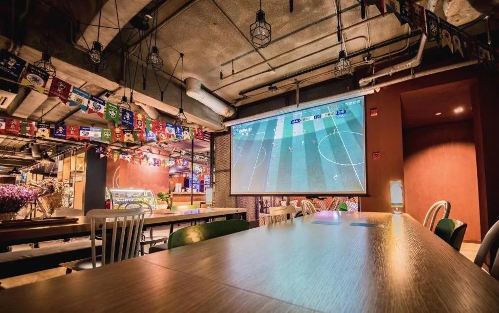 YUNIK-Shanghai Zhongshan Park Yan'an Xi Road