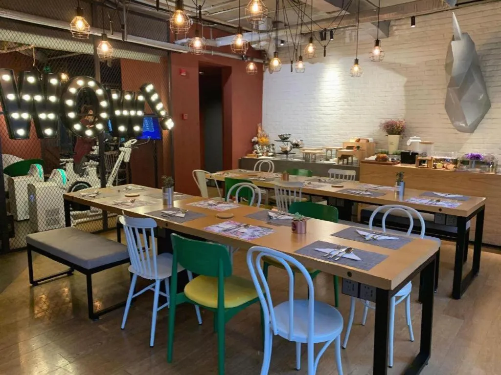 YUNIK-Shanghai Zhongshan Park Yan'an Xi Road