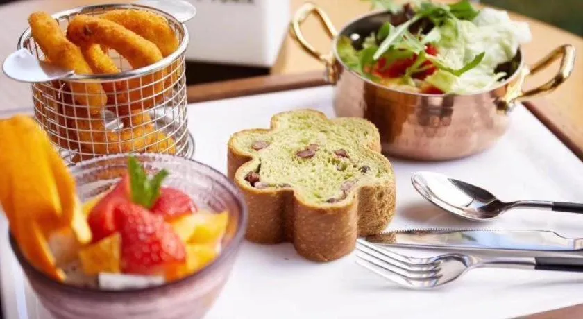 YUNIK-Shanghai Zhongshan Park Yan'an Xi Road