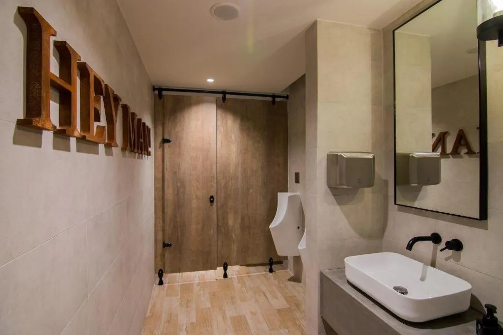 YUNIK-Shanghai Zhongshan Park Yan'an Xi Road