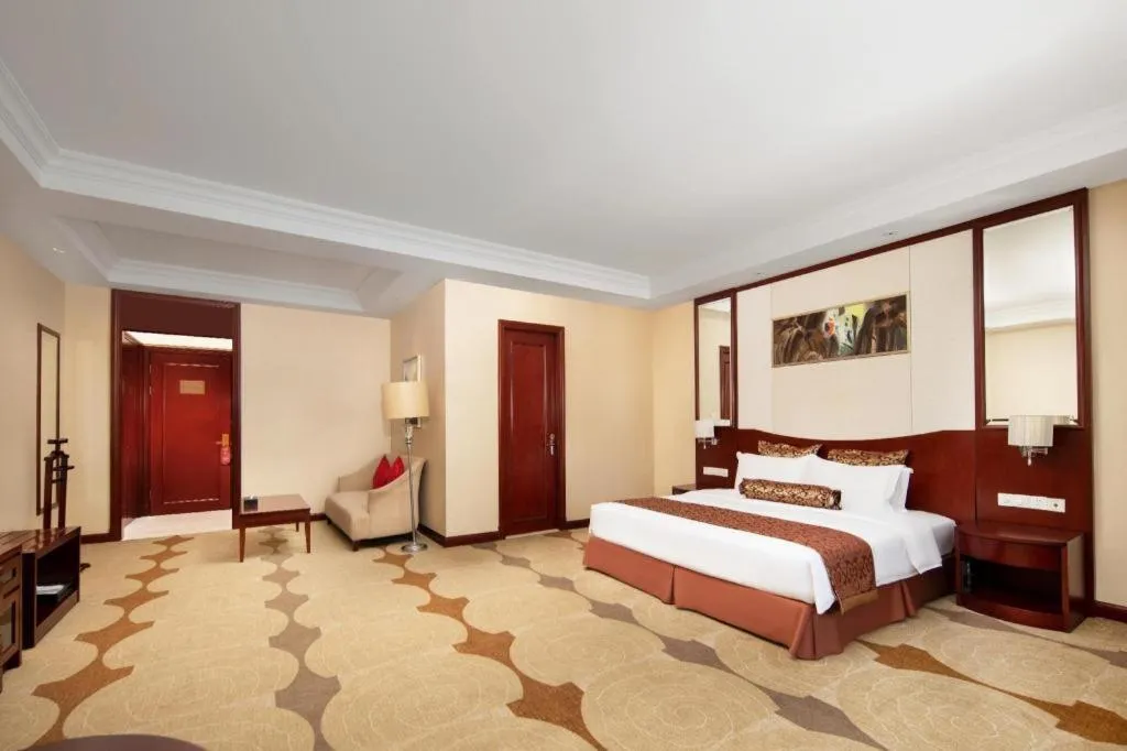 Bed in Longqi Jianguo Hotel Kunshan