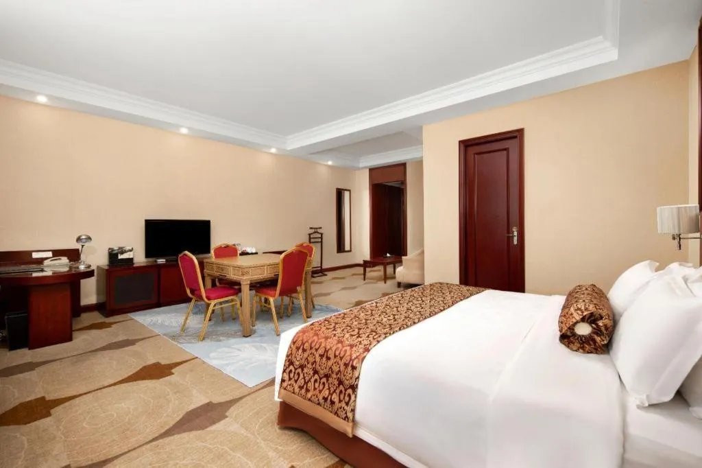 Bed in Longqi Jianguo Hotel Kunshan