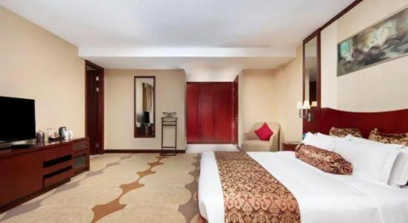 Bed in Longqi Jianguo Hotel Kunshan