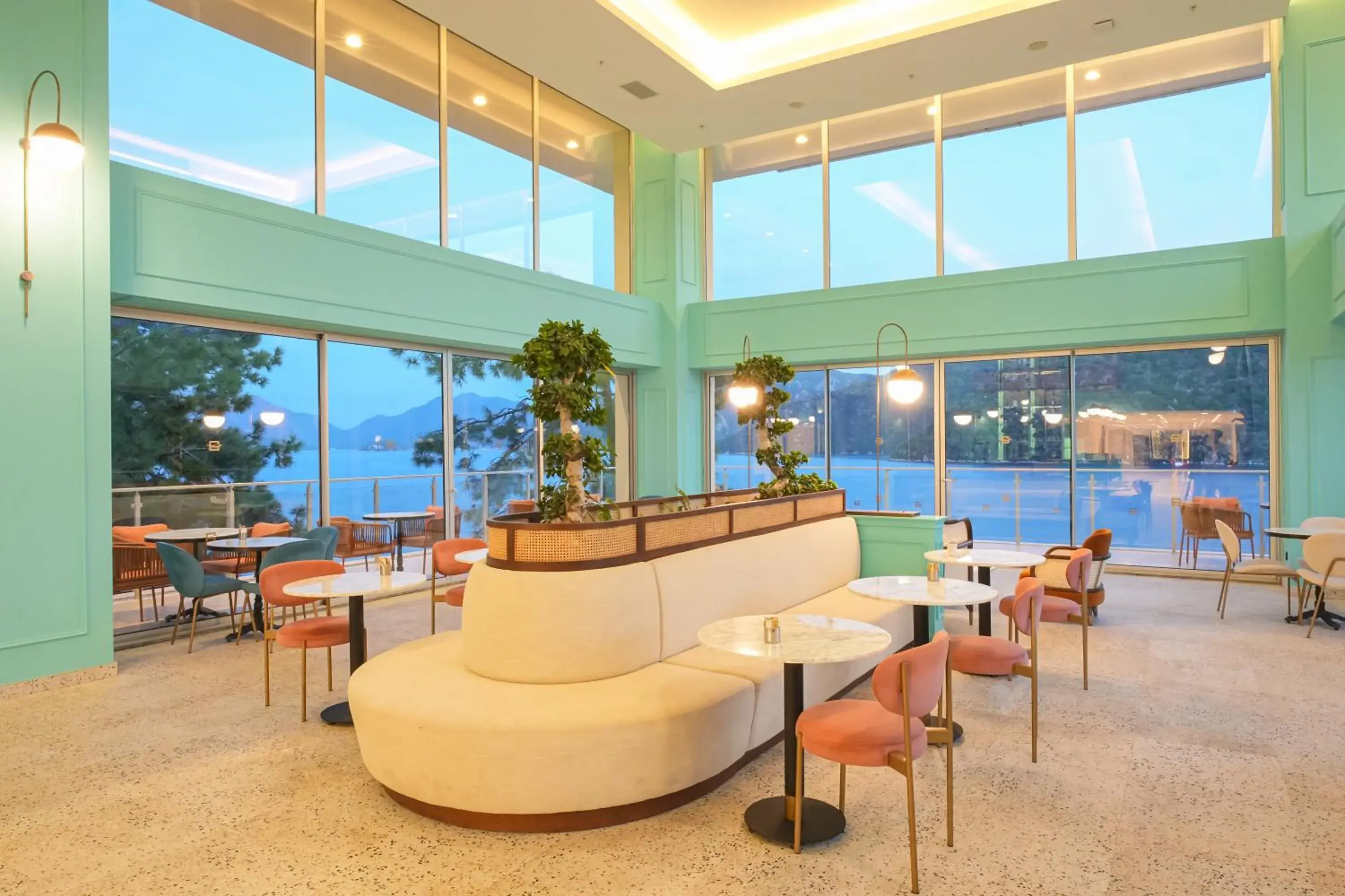 Restaurant/places to eat in Orka Lotus Beach Restaurant/places to eat in Orka Lotus Beach