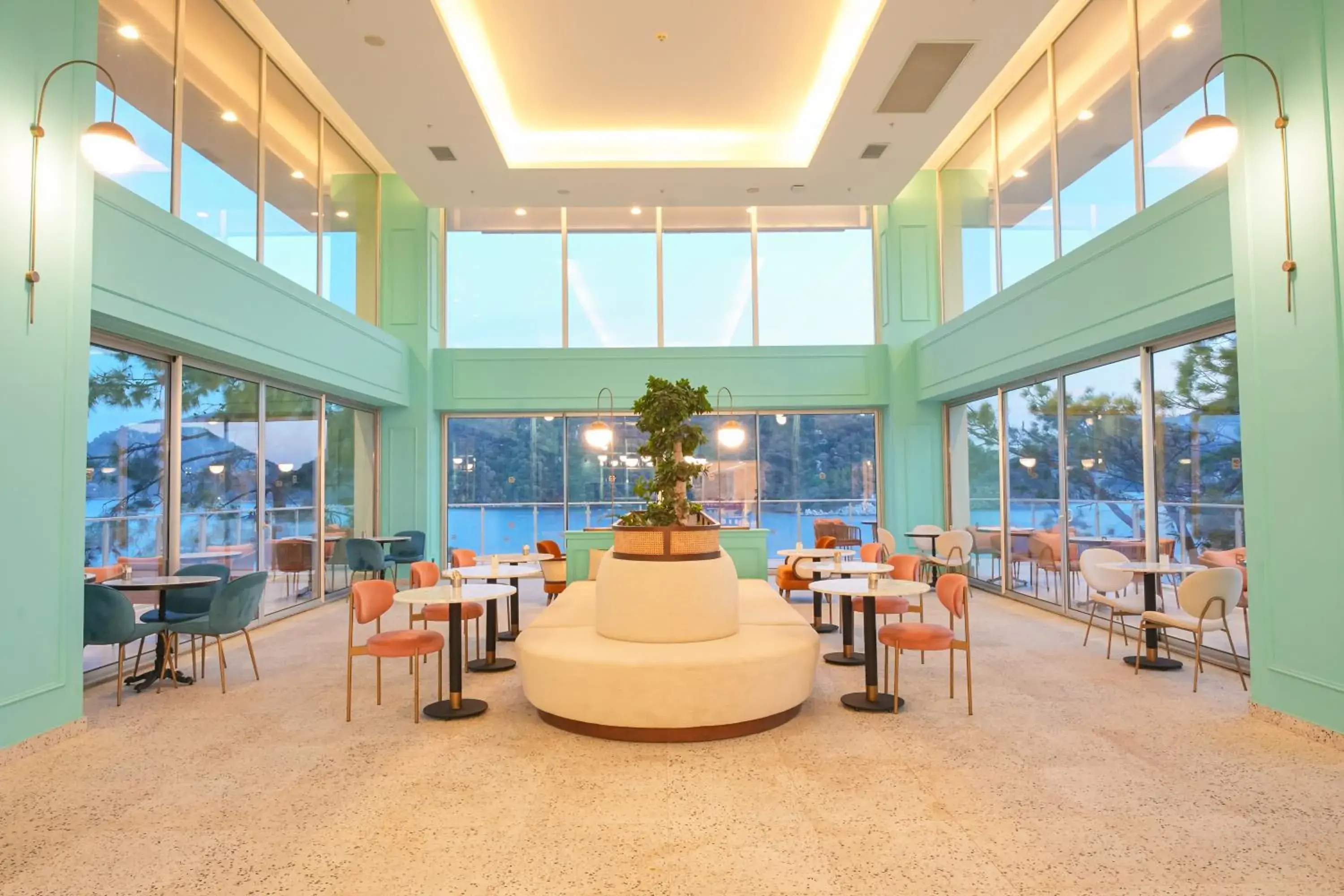 Restaurant/places to eat in Orka Lotus Beach Restaurant/places to eat in Orka Lotus Beach