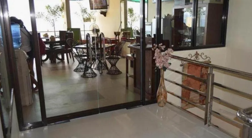 Amanente'z Beach Front Resort