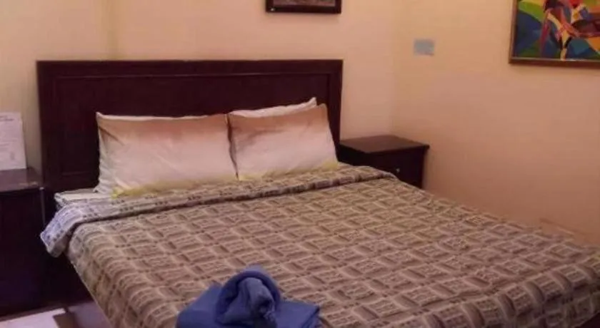 Amanente'z Beach Front Resort