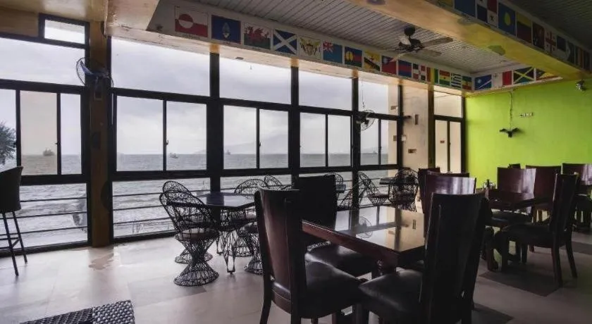 Amanente'z Beach Front Resort