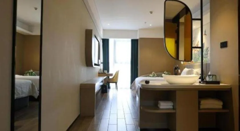 Bed in mango crystal hotel