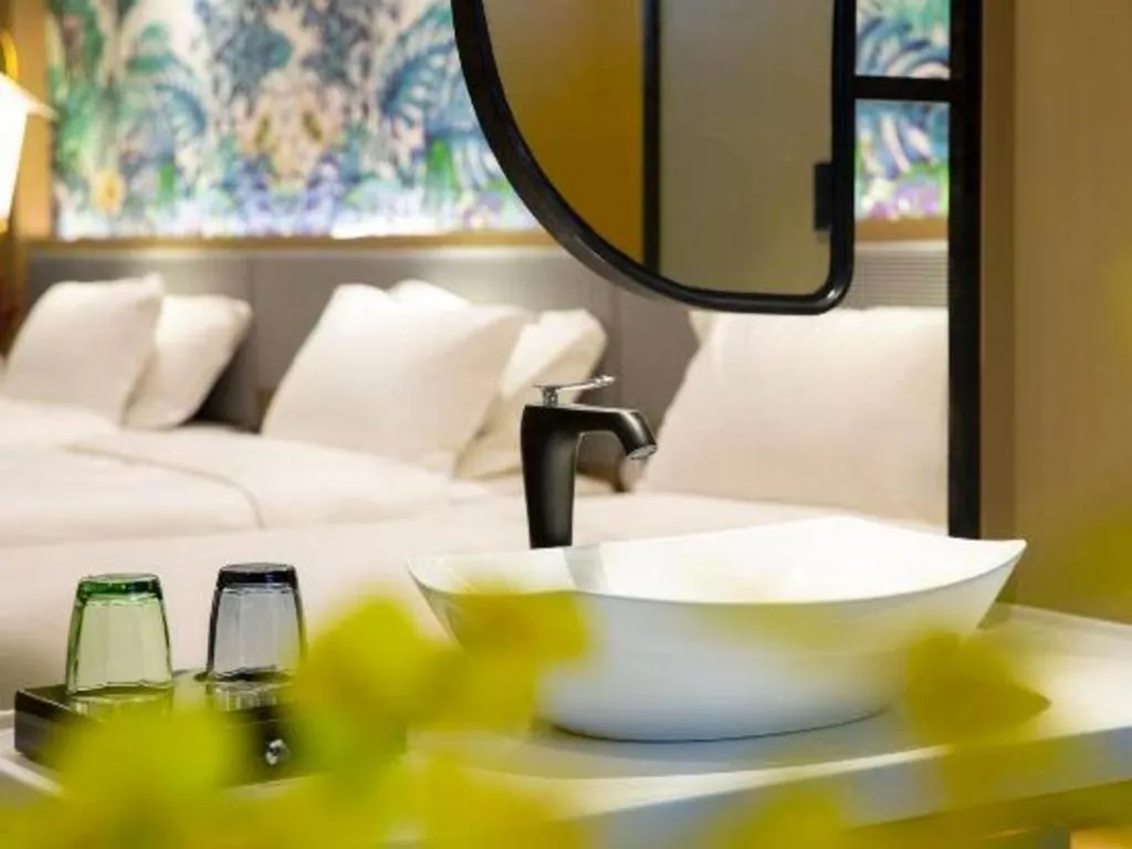 Bed in mango crystal hotel