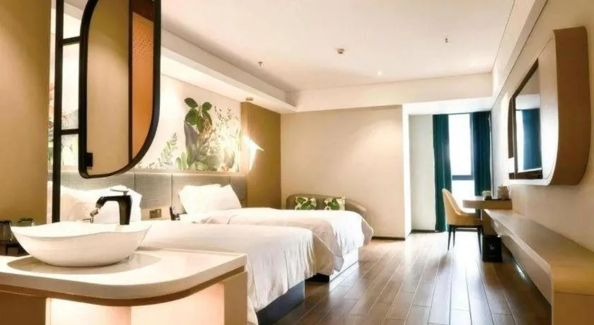 Bed in mango crystal hotel