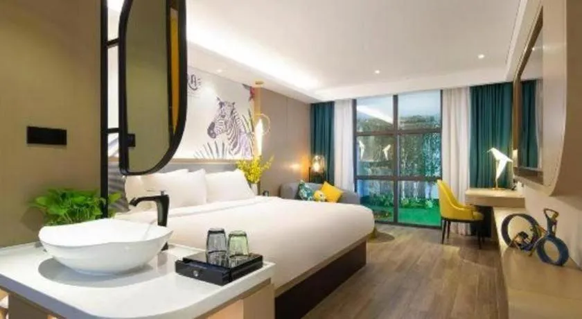 Bed in mango crystal hotel