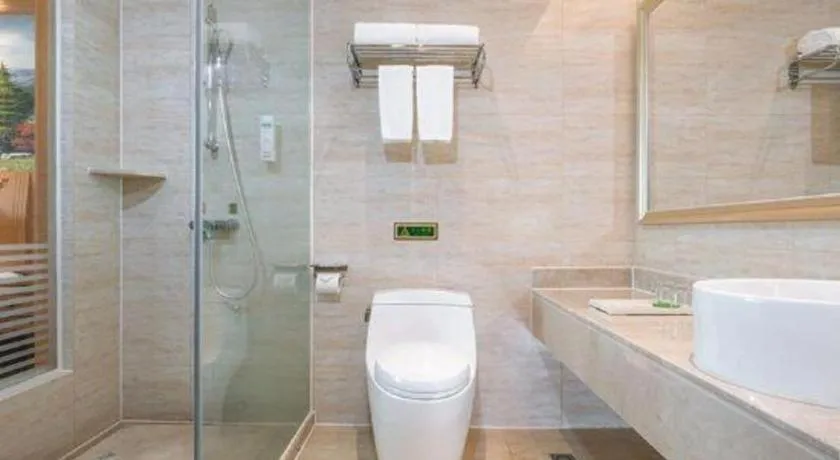 Vienna Hotel Guangdong Huizhou Lilin North Railway Station