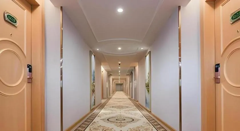 Vienna Hotel Guangdong Huizhou Lilin North Railway Station