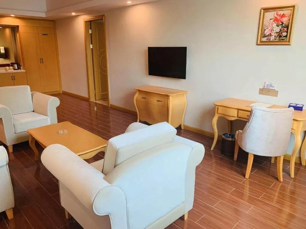 Vienna Hotel Guangdong Huizhou Lilin North Railway Station