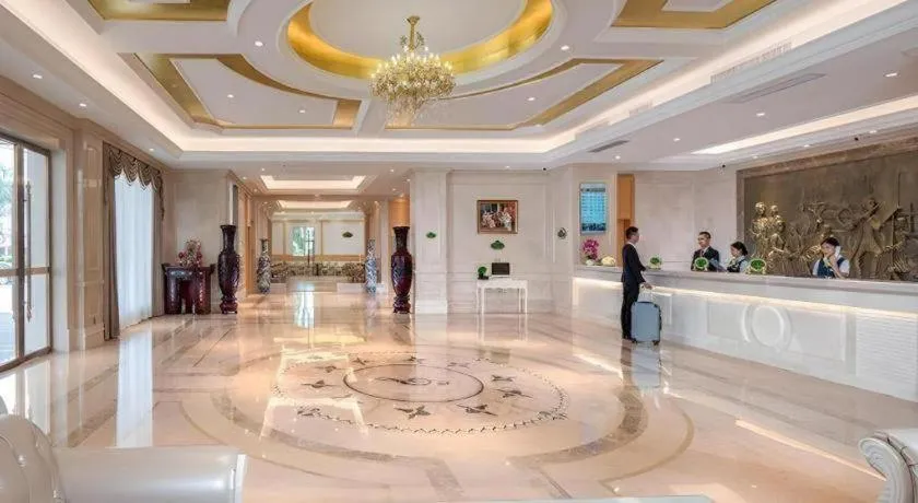 Vienna Hotel Guangdong Huizhou Lilin North Railway Station