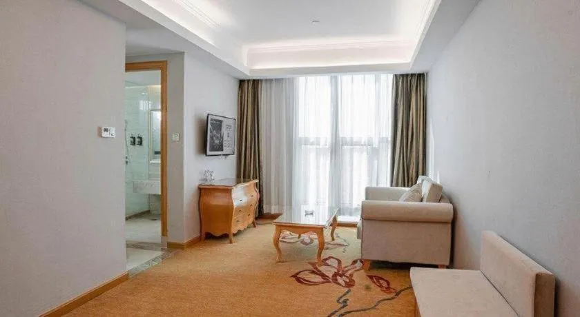 Vienna Hotel Guangdong Huizhou Lilin North Railway Station