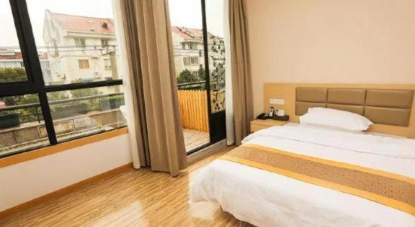 Bed in Shell Shanghai Jiading Nanxiang Town Minzhu Street Hotel