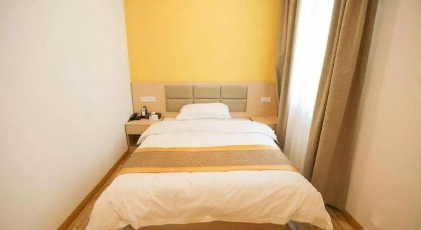 Bed in Shell Shanghai Jiading Nanxiang Town Minzhu Street Hotel