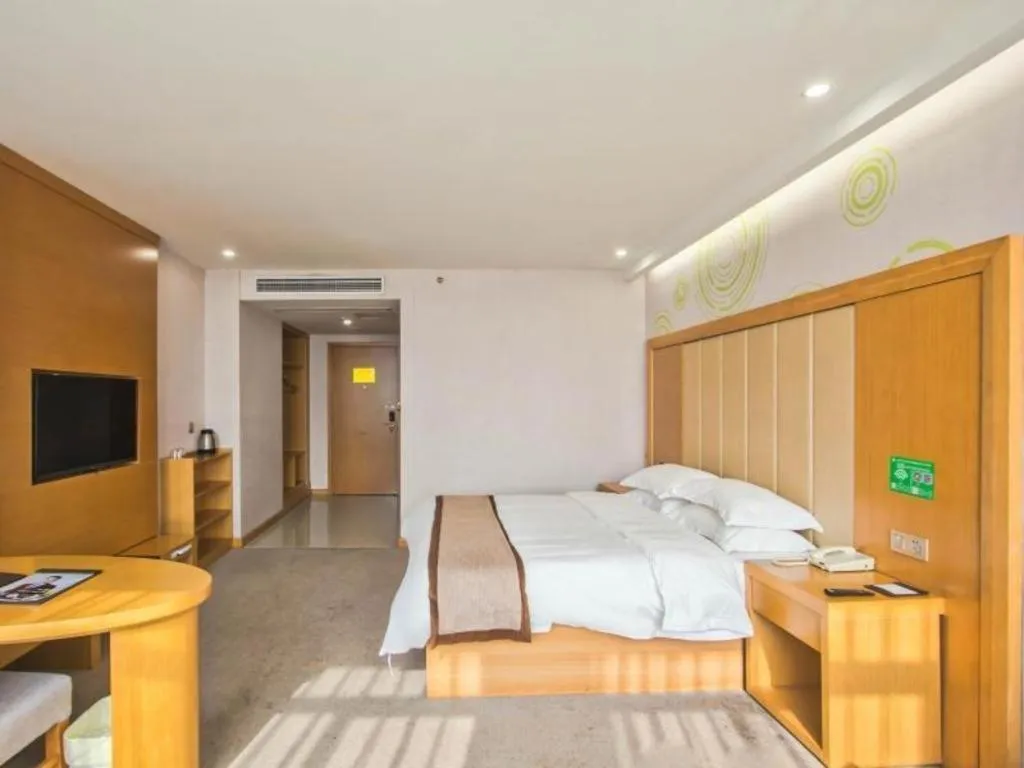 Bed in GreenTree Inn Tongxiang Chongfuzhen World Fur Center Branch