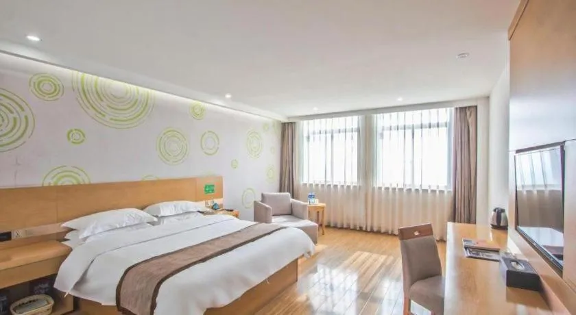 Bed in GreenTree Inn Tongxiang Chongfuzhen World Fur Center Branch