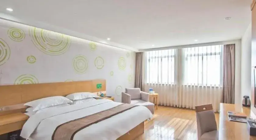 Bed in GreenTree Inn Tongxiang Chongfuzhen World Fur Center Branch Bed in GreenTree Inn Tongxiang Chongfuzhen World Fur Center Branch