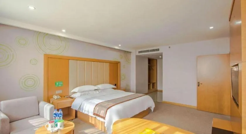 Bed in GreenTree Inn Tongxiang Chongfuzhen World Fur Center Branch