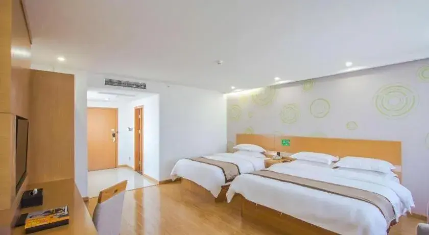 Bed in GreenTree Inn Tongxiang Chongfuzhen World Fur Center Branch Bed in GreenTree Inn Tongxiang Chongfuzhen World Fur Center Branch