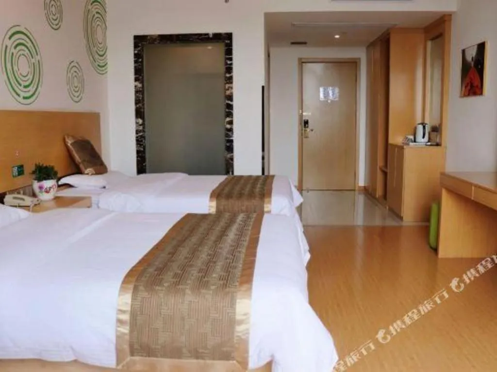 Bed in GreenTree Inn Shanghai Fengxian District Xiaotang Metro Station