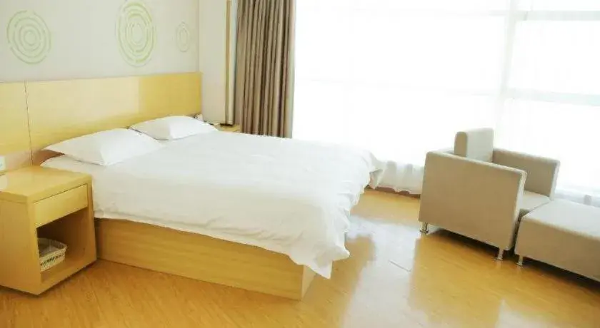Bed in GreenTree Inn Binzhou Bus Station Bed in GreenTree Inn Binzhou Bus Station
