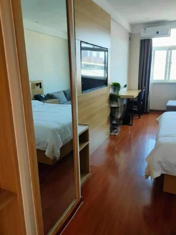 Bed in GreenTree Inn Binzhou Bus Station