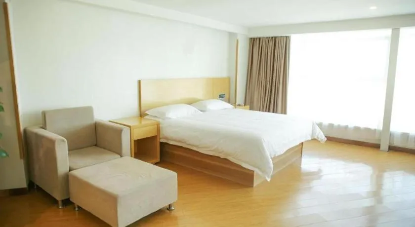 Bed in GreenTree Inn Binzhou Bus Station