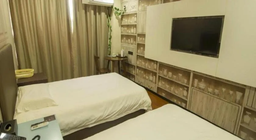 Bed in GreenTree Inn Binzhou Bus Station