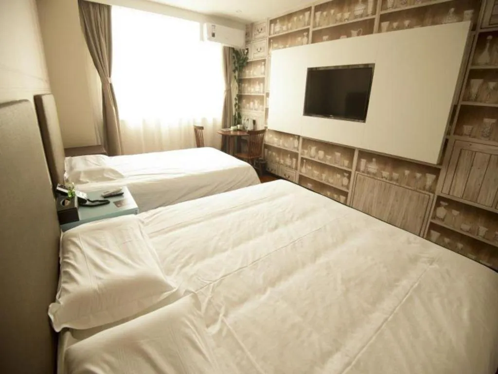 Bed in GreenTree Inn Binzhou Bus Station