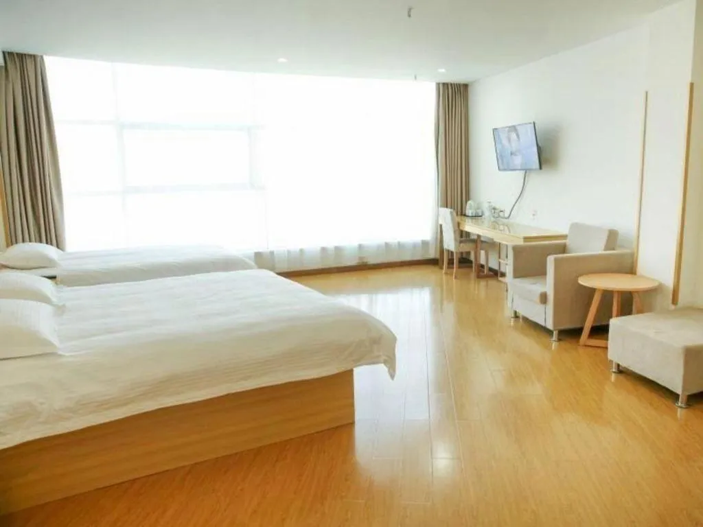 Bed in GreenTree Inn Binzhou Bus Station